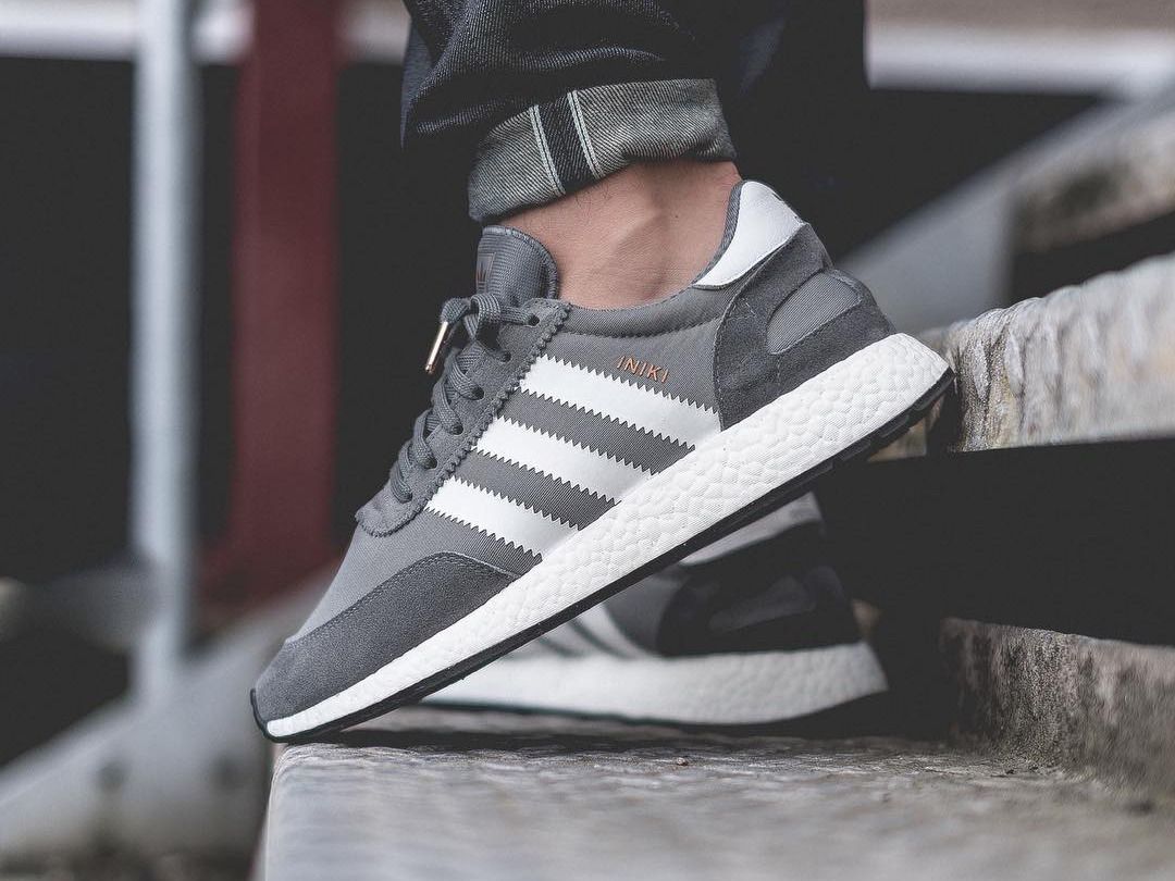 Adidas Iniki Cinzento Adidas Iniki Cinzento