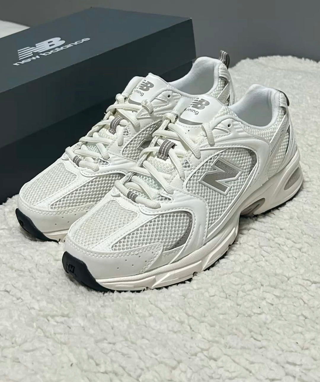 New Balance 530 Branco Cinza New Balance 530 Branco Cinza