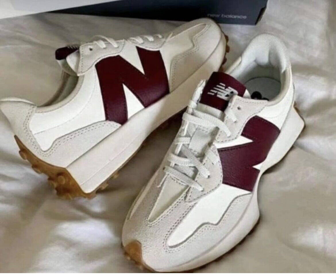 New Balance 327 Branco com Bordeaux New Balance 327 Branco com Bordeaux