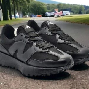 New Balance 327 Preto New Balance 327 Preto